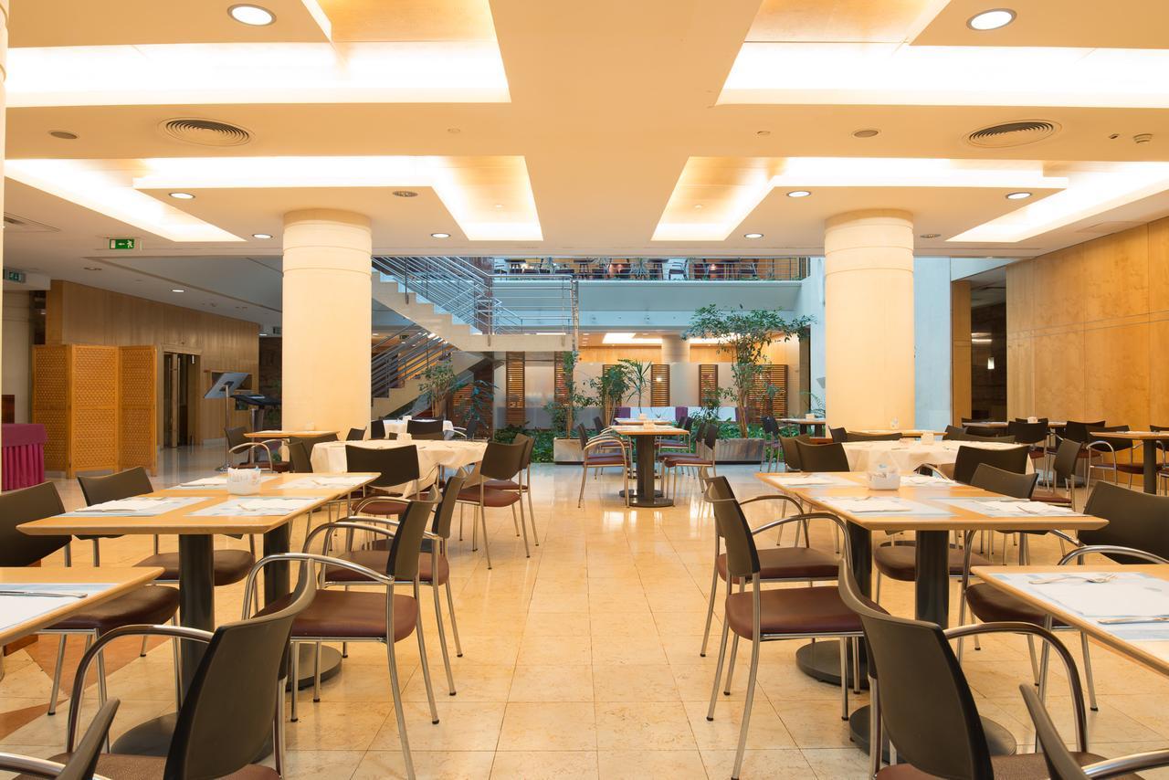 วีไอพี เอ็กเซกคิวทีฟ เอนเตรกัมโปส - โฮเต็ล แอนด์ คอนเฟอเรนซ์ Hotel ลิสบอน ภายนอก รูปภาพ