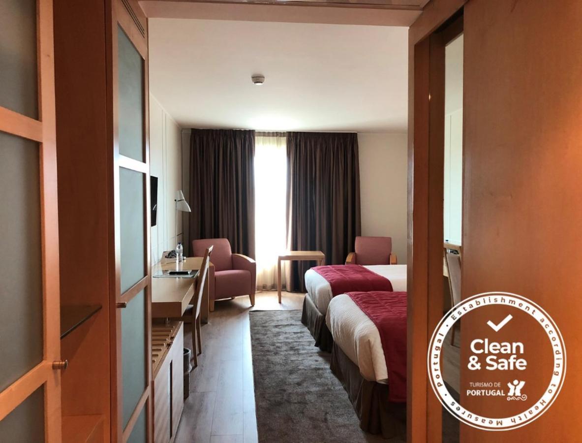 วีไอพี เอ็กเซกคิวทีฟ เอนเตรกัมโปส - โฮเต็ล แอนด์ คอนเฟอเรนซ์ Hotel ลิสบอน ภายนอก รูปภาพ